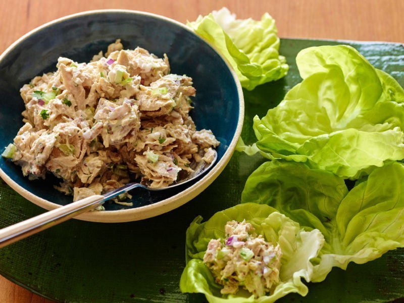 5 рецептов салатов с тунцом